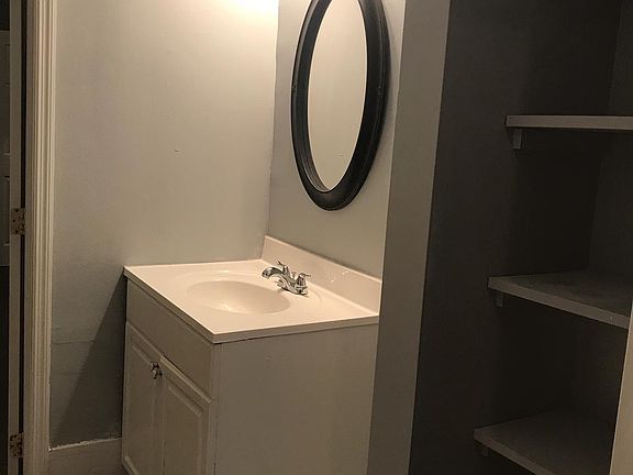 5th image of 215 N Piedmont Ave