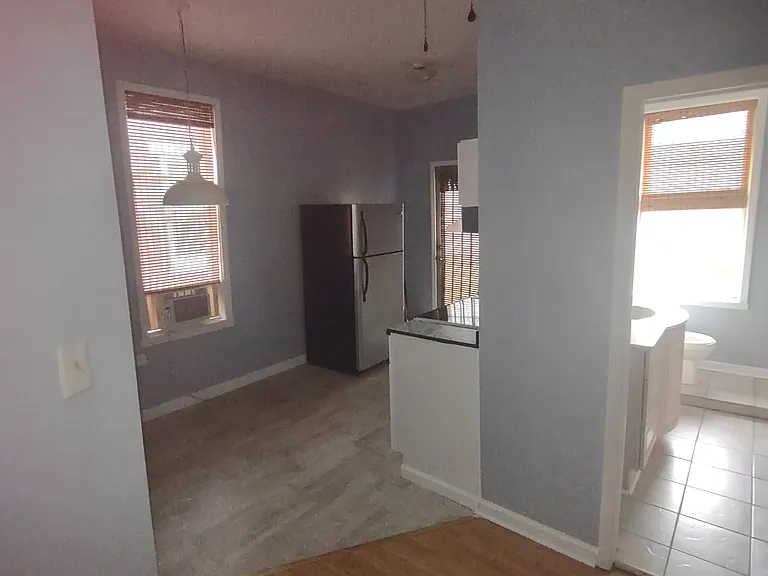 154 S Pershing Ave #2 — Photo 2