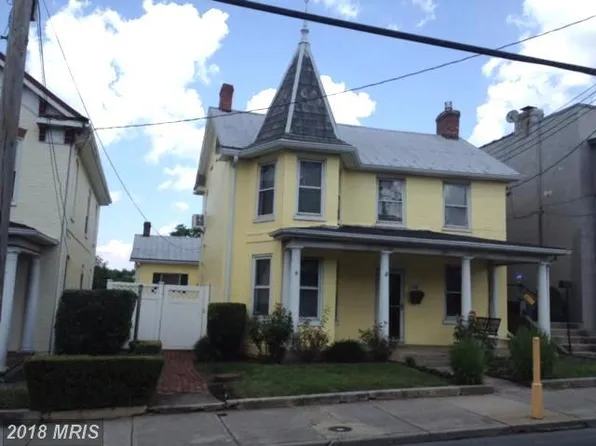 636 N Queen St, Martinsburg, WV 25404