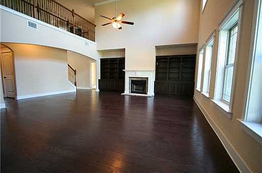 4th image of 24705 Knollwood Dr