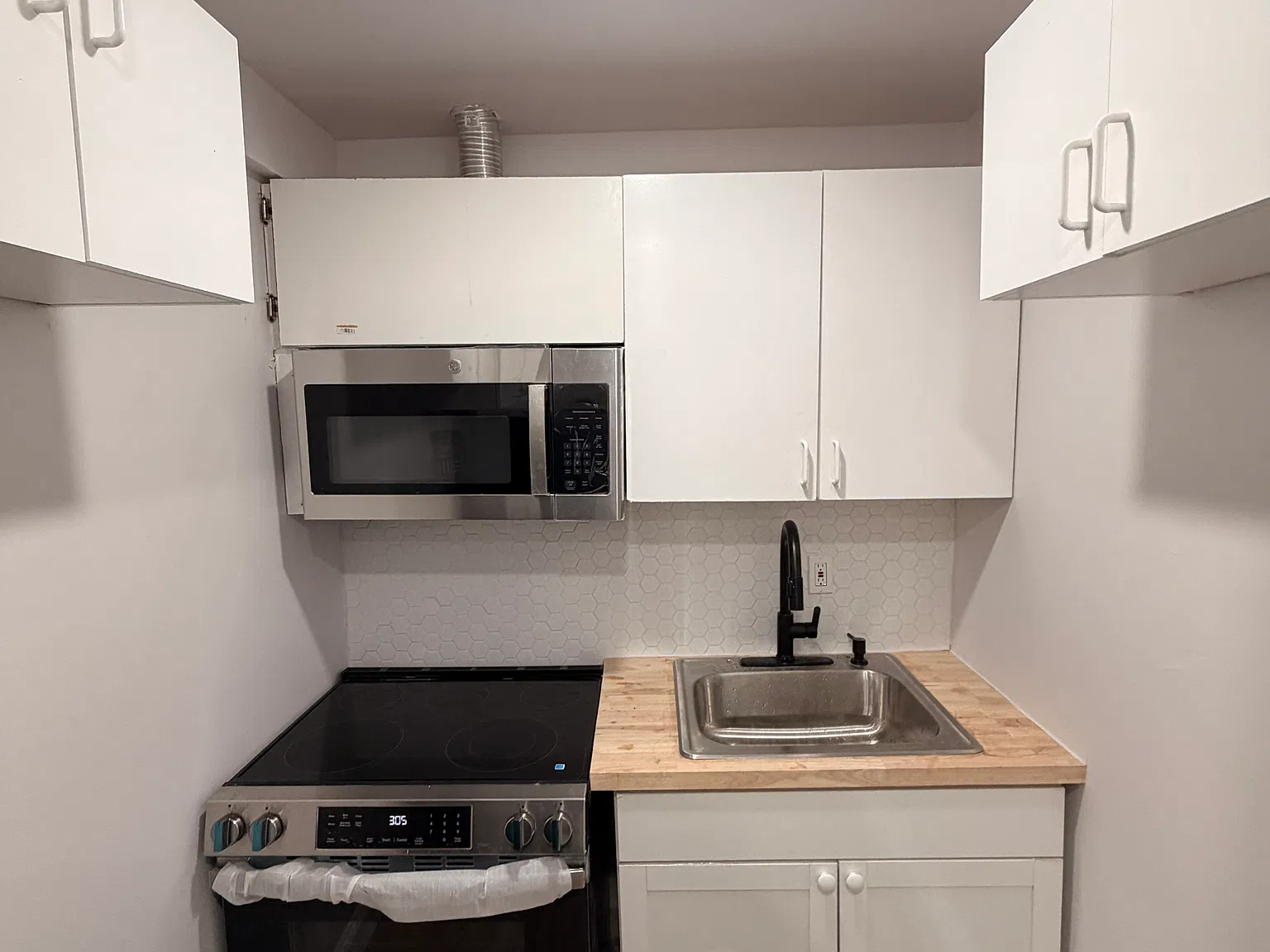 1 bed, $2,200 — Photo 2