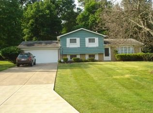 8003 Pamela Dr, North Royalton, OH 44133