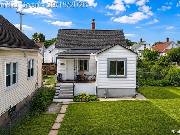 2nd image of 3875 Sobieski St