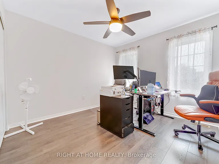 1300 Ravencliffe Ct — Photo 18