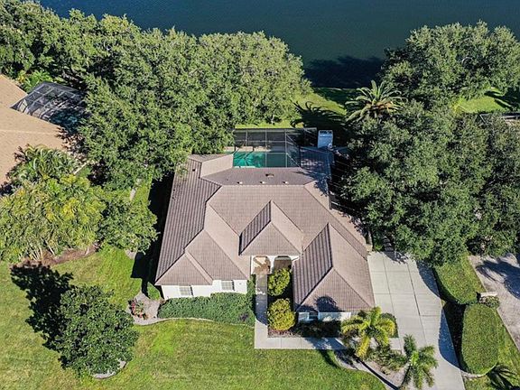 3rd image of 8806 Wild Dunes Dr