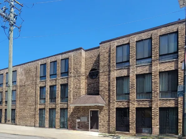 2423 S Wentworth Ave APT 3C, Chicago, IL 60616