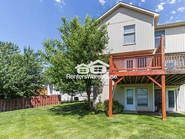 13009 Washington Ct — Photo 3