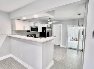 2000 SW 96th Ave #2, Hollywood, FL 33025