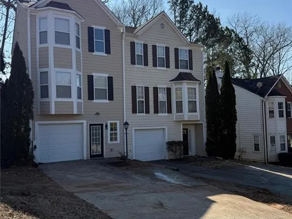 2511 Thorngate Dr, Acworth, GA 30101