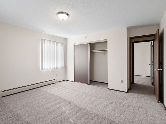 2 Bedroom - 2 Bed / 1 Bath - 860 Sq.Ft.