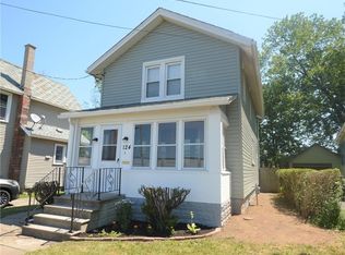 124 S New York St, Lockport, NY 14094
