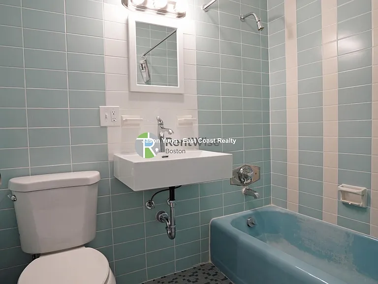 2018 Commonwealth Ave #45 — Photo 3