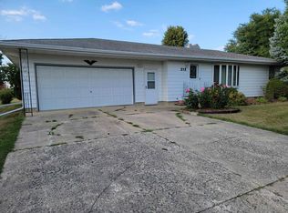 212 4th Ave SW, Cresco, IA 52136