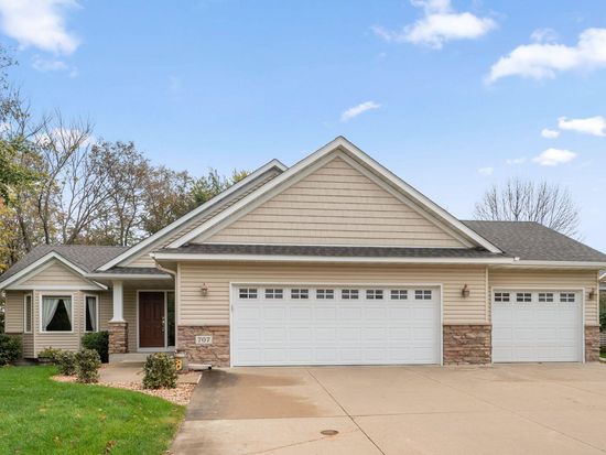 707 Chalupsky Ave SE, New Prague, MN 56071