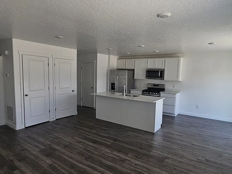 278 N Tack Ln — Photo 9