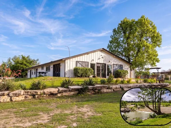 121 Simpson Rd, Comfort, TX 78013