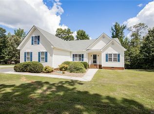 10512 Chesdin Ridge Dr, South Chesterfield, VA 23803