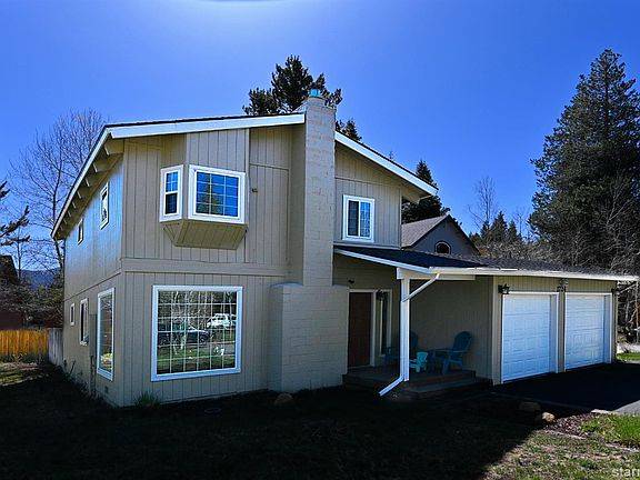 3rd image of 1724 Bakersfield St
