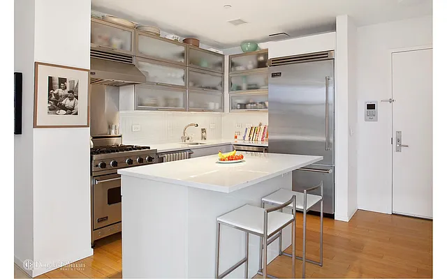 Rented by Douglas Elliman | media 2
