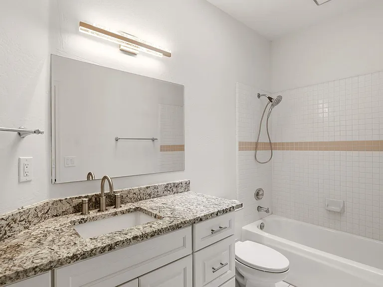 8638 E Dahlia Dr — Photo 36