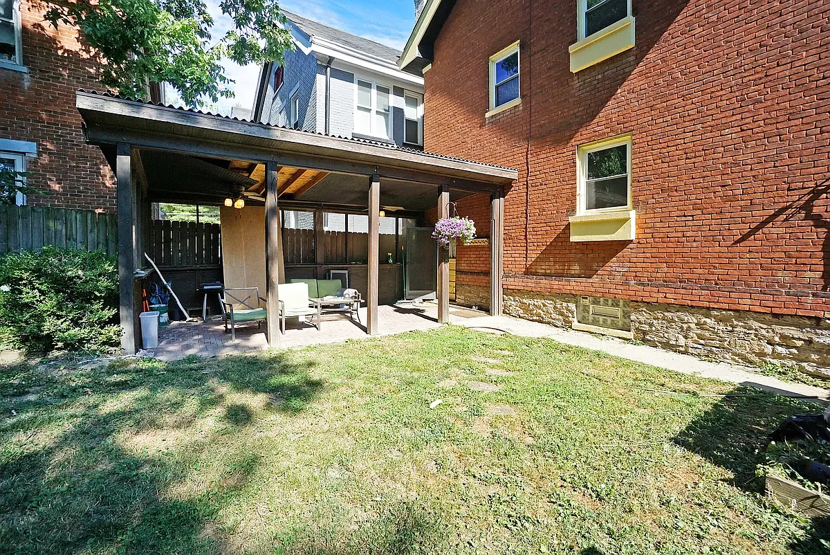 Building Photo - 509 Wallace Ave #2