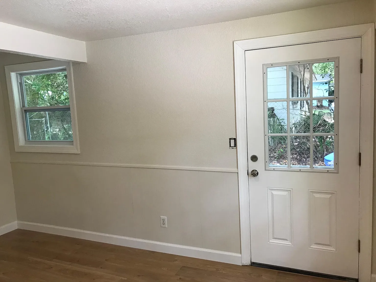 625 Acapulca Way — Photo 2