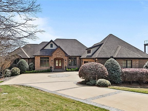 2nd image of 10416 Harbourtowne Dr
