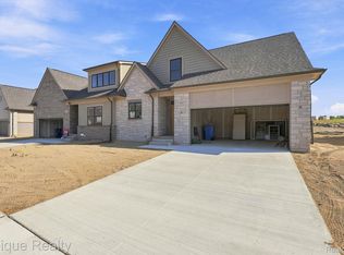 460 Cornerstone Dr UNIT 58, Oxford, MI 48371
