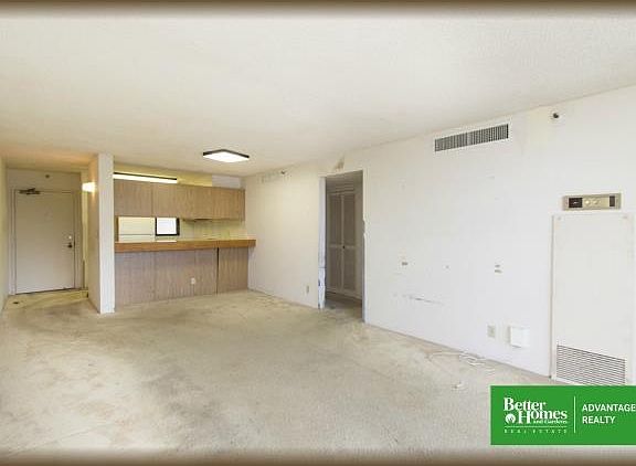 5th image of 990 Ala Nanala St APT 28B