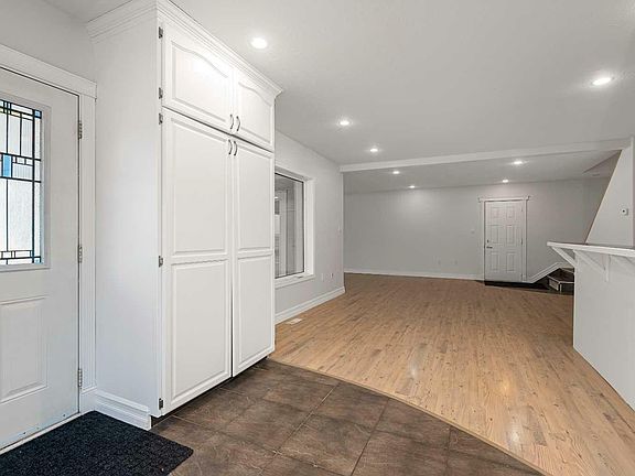 5th image of 47414 Range Road 3262