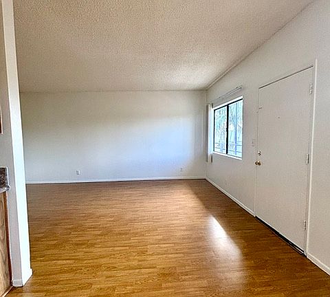 Entry door to Living room