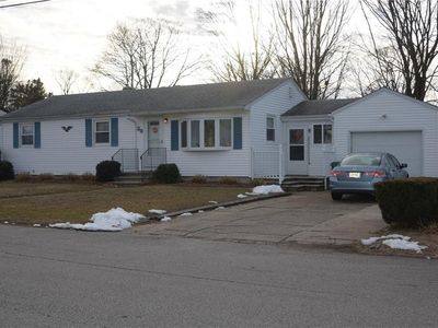 39 Social Dr, Warwick, RI, 02889