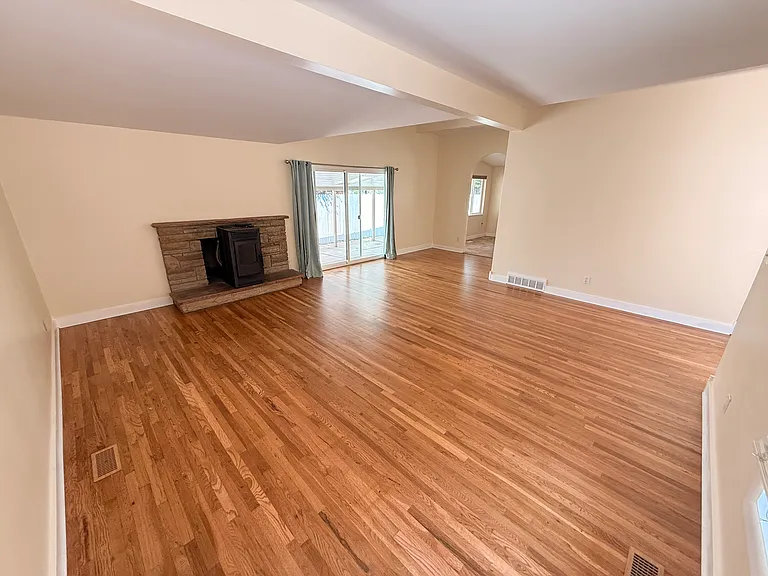 5088 S Woodmont Dr — Photo 2