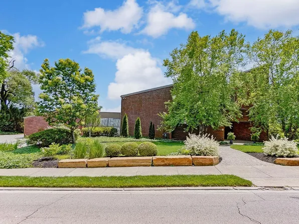 1737 E McMillan St, Cincinnati, OH 45206