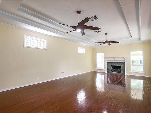 3rd image of 11601 Ironwood Cir