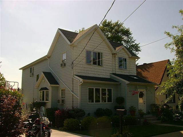 1st image of 120 Justin Ave