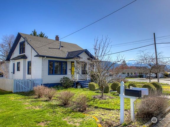 3rd image of 1005 McKinley Street