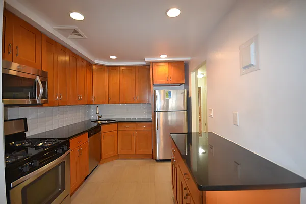 Rented by Silverstein Collection LLC  | media 10