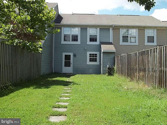5th image of 4202 Bluebird Dr
