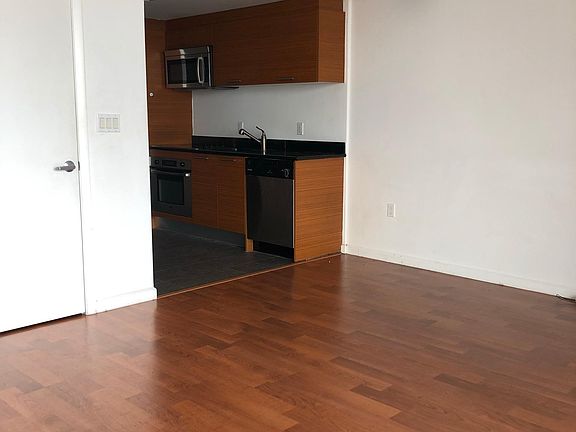 2nd image of 50 Biscayne Blvd APT 4013
