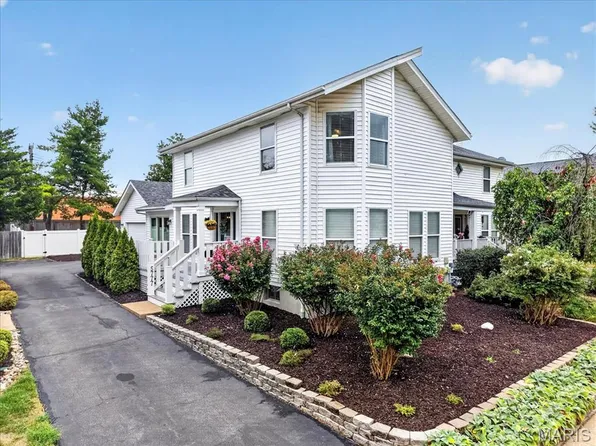 5777 Westminster Pl, Saint Louis, MO 63112