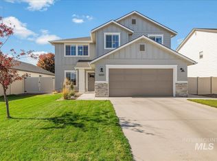 1201 N Bowknot Lake Ave, Star, ID 83669
