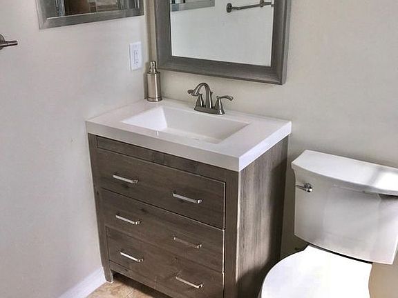 3rd image of 302 Windsor M #3020