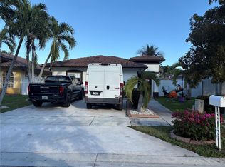 19845 NW 78th Path, Hialeah, FL 33015