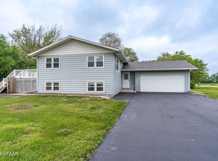 332 6th St, Emerado, ND 58228