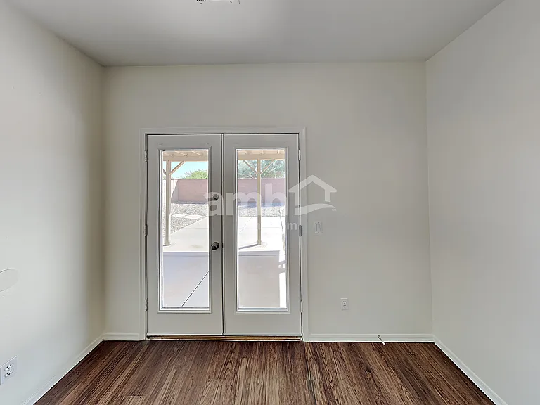 3413 E Flower St — Photo 9