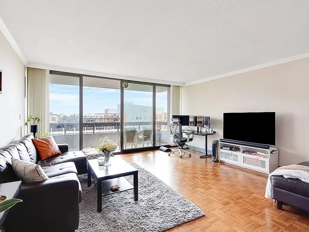 1 bed, 830 sqft, $4,000 — Photo 3