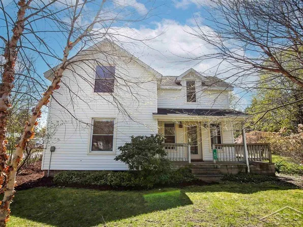 601 W Liberty St, Chesaning, MI 48616