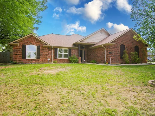 507 Willow St, Hallsville, TX 75650