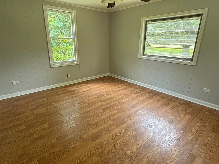 1653 Effie Hwy — Photo 6